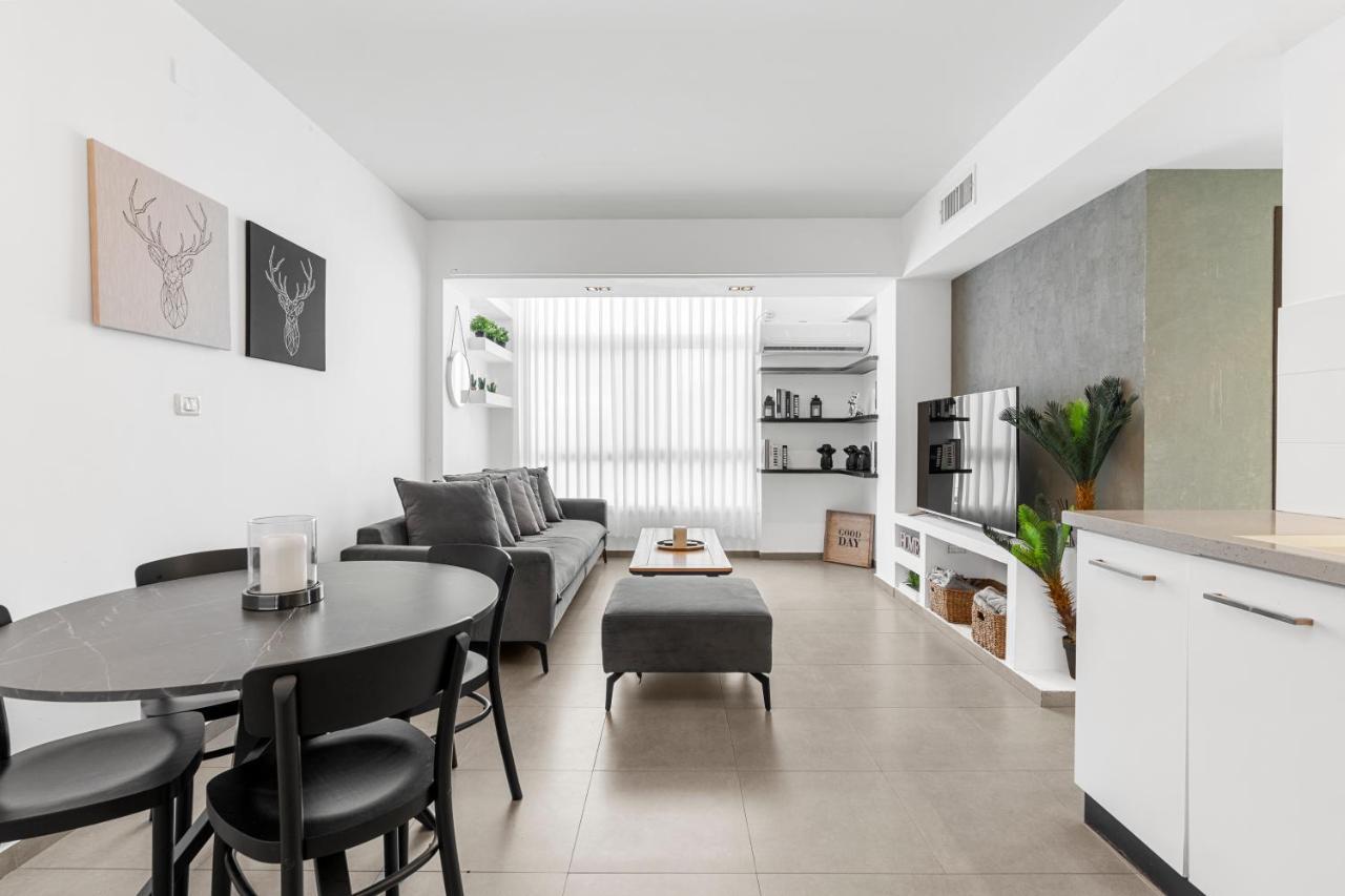 Best Location In Тел Авив Екстериор снимка