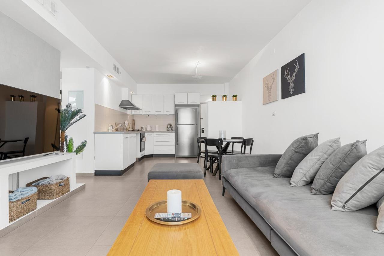 Best Location In Тел Авив Екстериор снимка