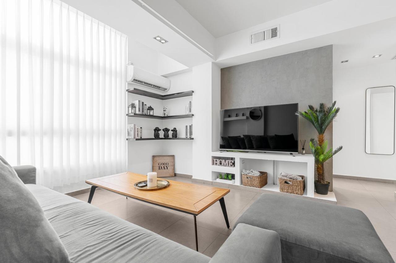 Best Location In Тел Авив Екстериор снимка