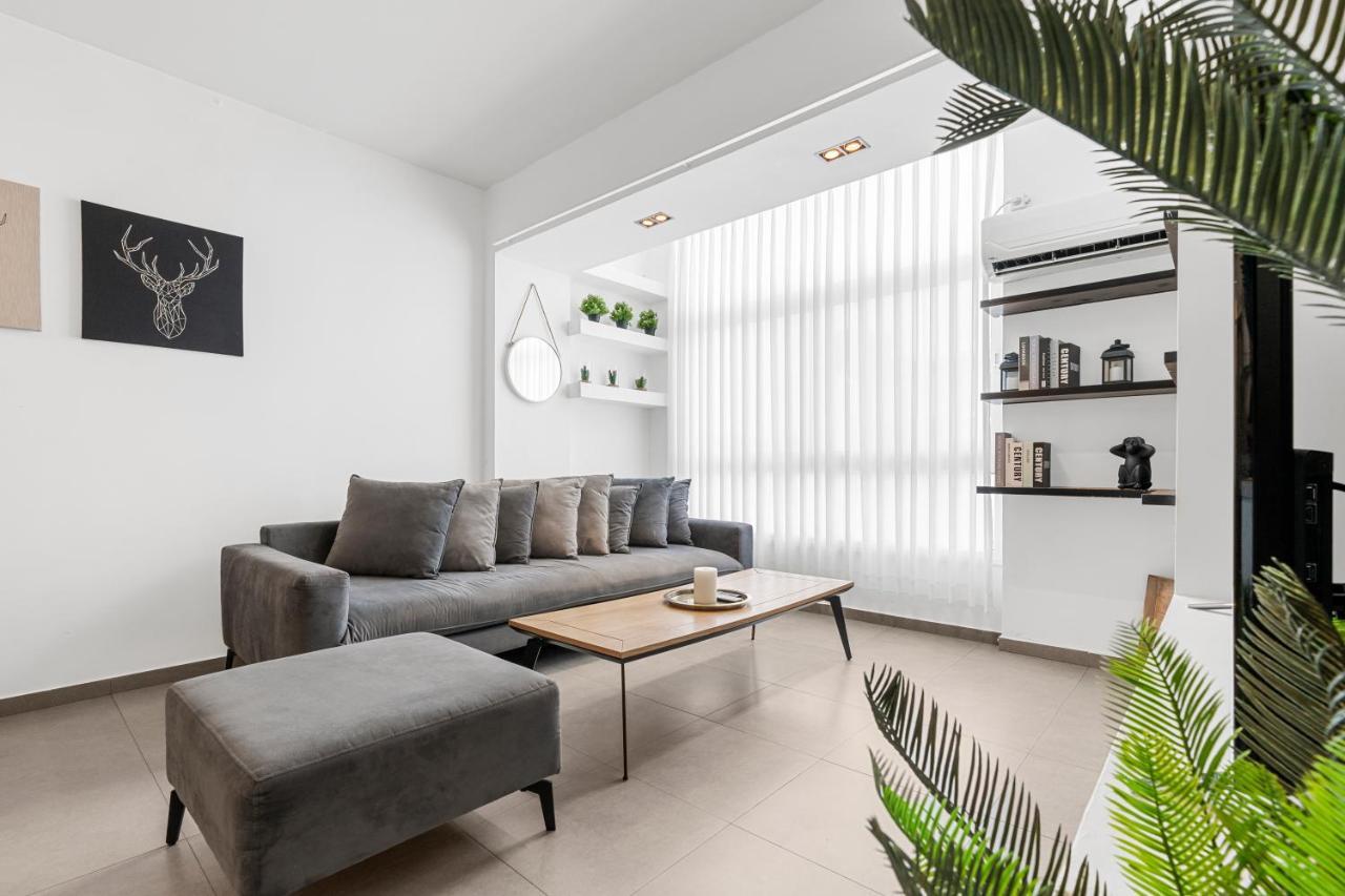 Best Location In Тел Авив Екстериор снимка